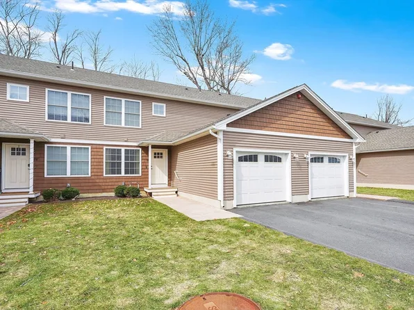 2 Sabrina Way #D, Agawam, MA 01001