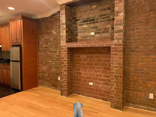 Rented by Skyline Group Real Estate | media 13