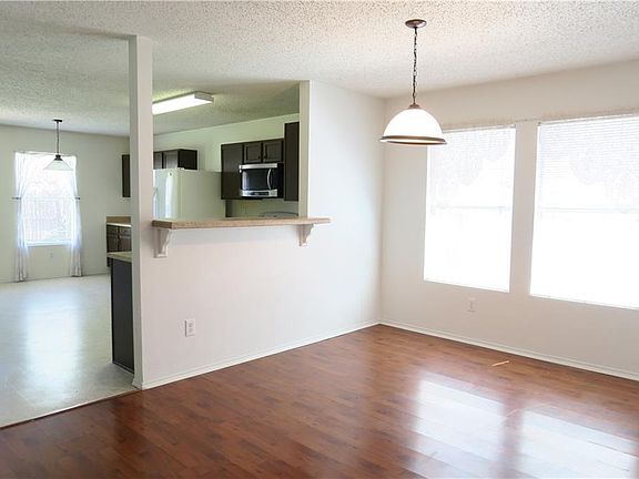 5th image of 5517 Ventura St