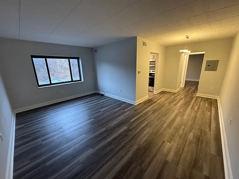 3457 Evergreen Rd #303 — Photo 3
