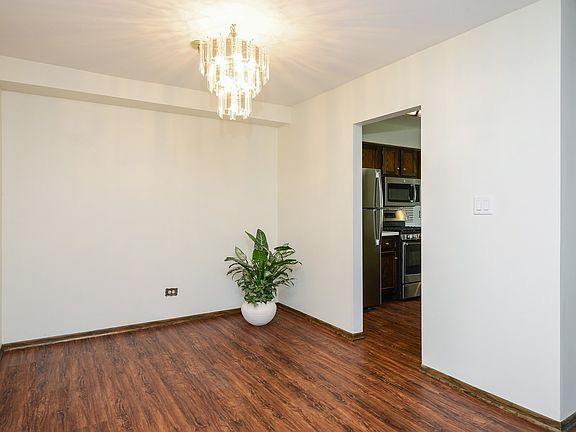 3rd image of 7020 Sussex Ct APT 102