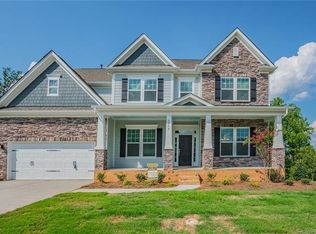 2017 Tailwood Dr, Waxhaw, NC 28173