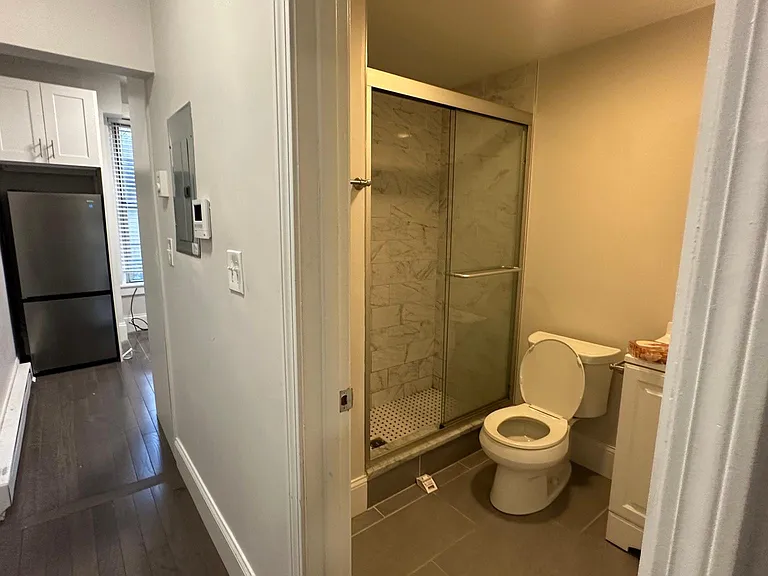 8-10 Clearway St #1 — Photo 5