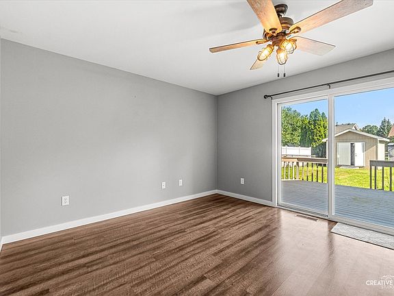 4th image of 411 Elm St Unit A