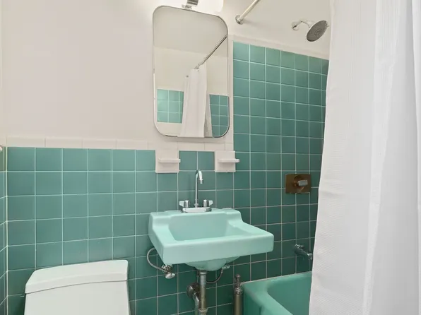 136 East 92nd Street image 7 of 10