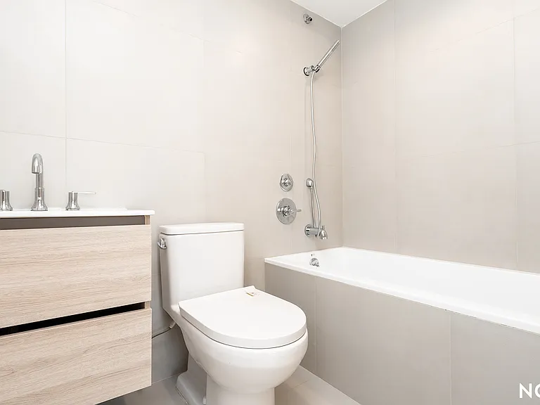 485 Tompkins Ave #4C — Photo 7