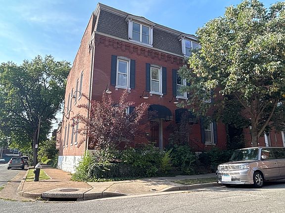 3rd image of 2723 Salena St