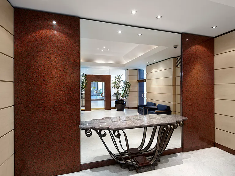 131 Bloor St W — Photo 21