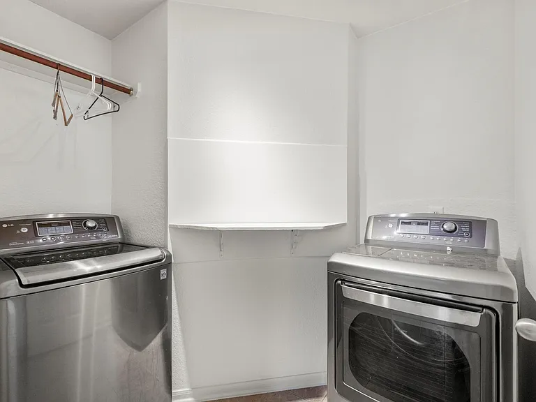 3211 Falcon Trail Dr — Photo 43