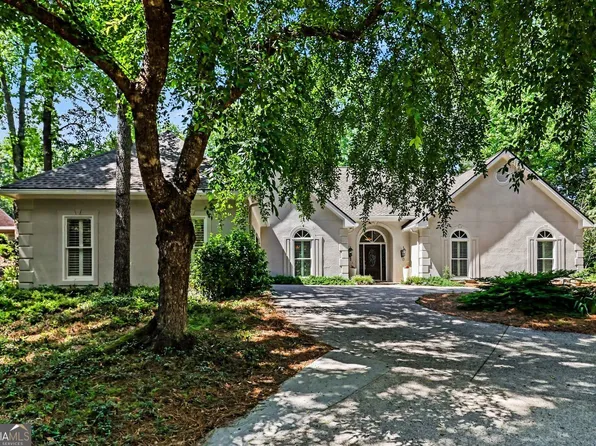 2565 Fairview Dr, Cumming, GA 30041