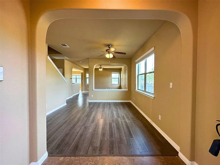 321 Braylen Cv — Photo 6