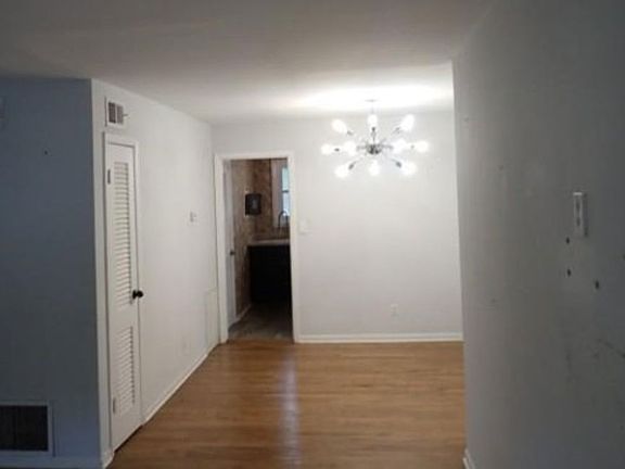 3rd image of 3510 Roswell Rd NW APT H1