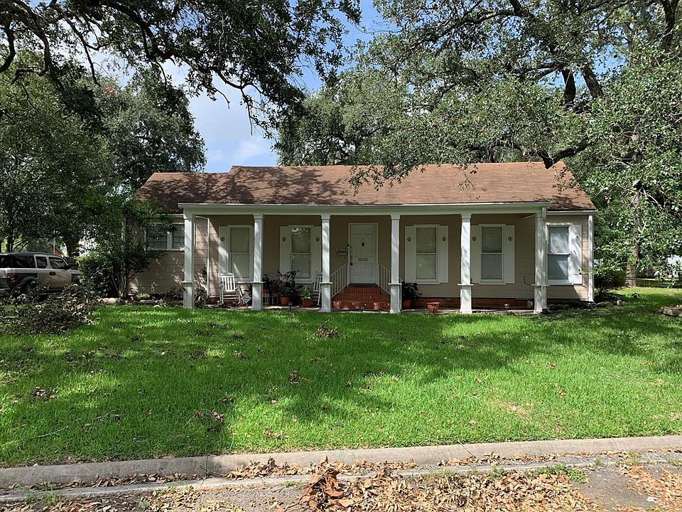 1st image of 3228 Tyrrell Dr