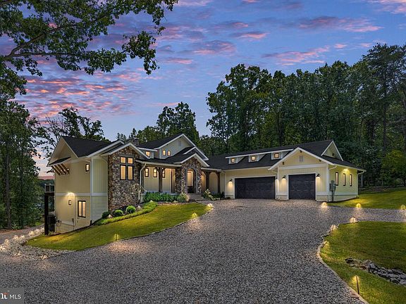 4th image of 38 Walnut Hill Dr