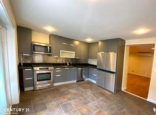 138 Luquer St #1, Brooklyn, NY 11231