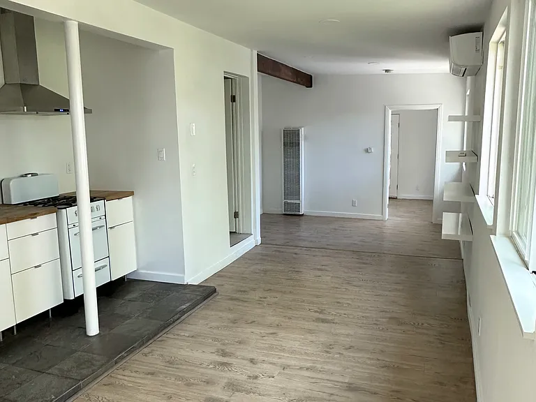 1407 Talmadge St #1407 — Photo 9