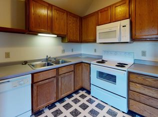 7 E Gilman St APT 4, Madison, WI 53703