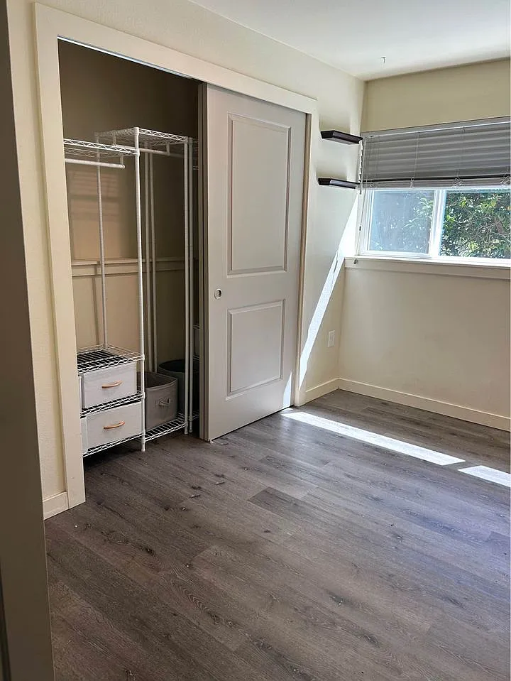 Building Photo - 2903 Wilson Ave #1