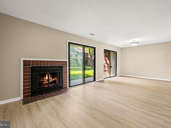 5th image of 112 Chase Rd #106