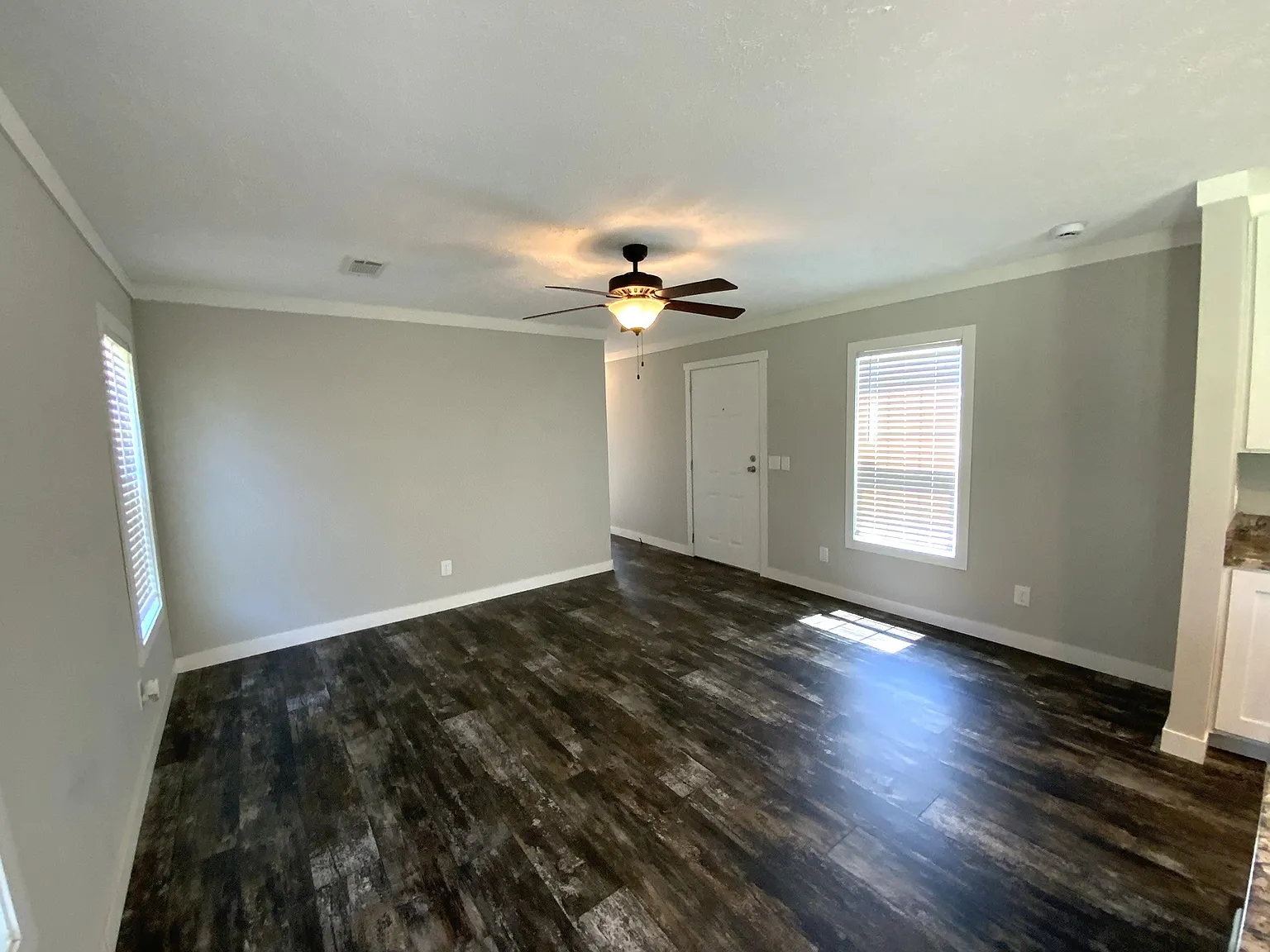3 bed, 1344 sqft, $1,500 — Photo 2