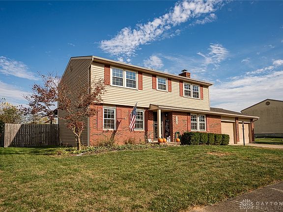 3rd image of 1769 El Camino Dr