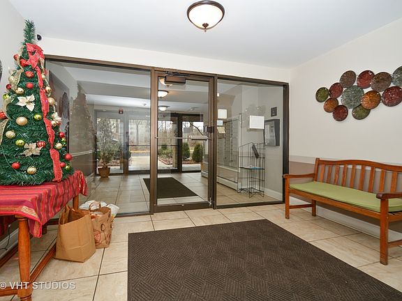 2nd image of 6630 S Brainard Ave APT 410