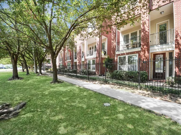 2332 Bastrop St, Houston, TX 77004