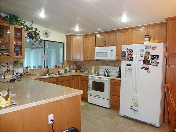 5th image of 1330 Nassau Cir