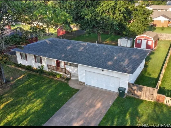 219 N Anthony St, Muskogee, OK 74403
