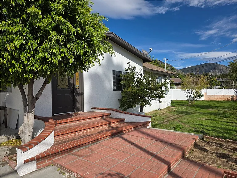 13501 Egbert St — Photo 2
