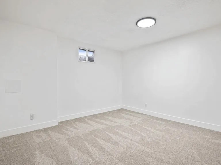 6369 S Senoma Dr — Photo 8
