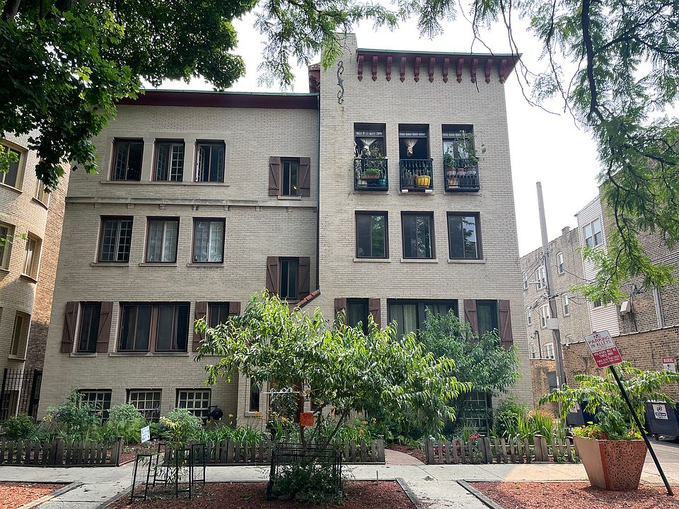 1st image of 7441 N Hoyne Ave APT 2S
