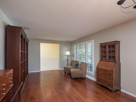 3rd image of 3724 Ashford Ave