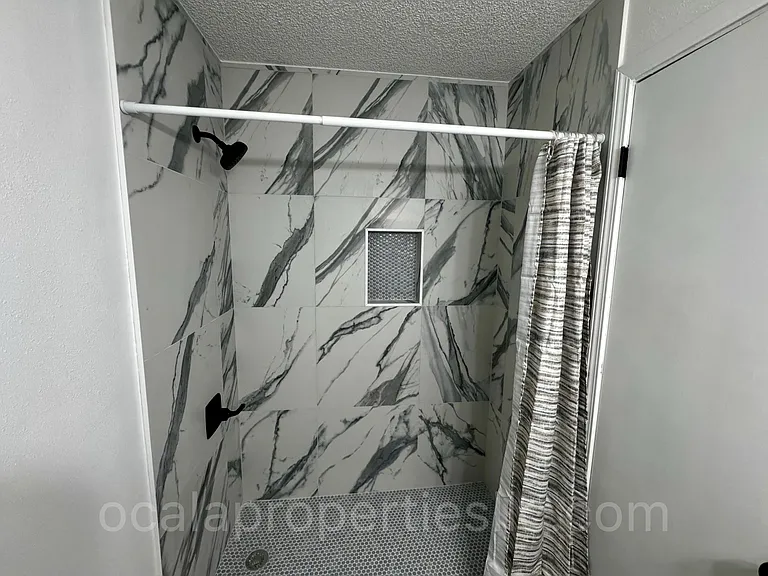 3380 NE 44th Pl — Photo 21