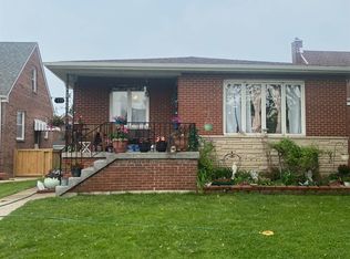 2139 Davis Ave, Whiting, IN 46394