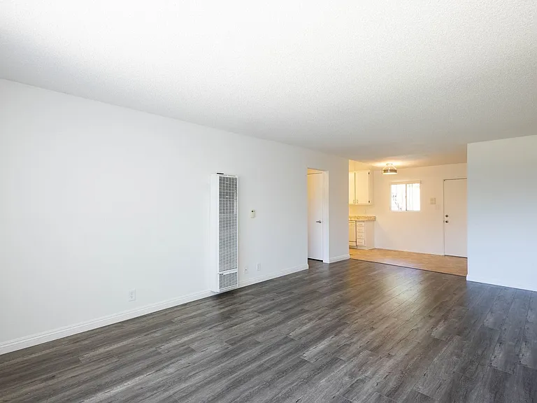 Fair Oaks 1471 — Photo 3