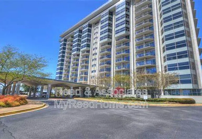 655 Riverside Dr #901A — Photo 4