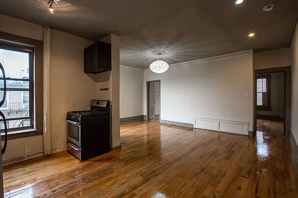 Rented by Nooklyn NYC LLC | media 43