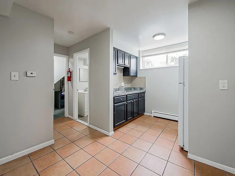 132 Huronview Ct — Photo 4