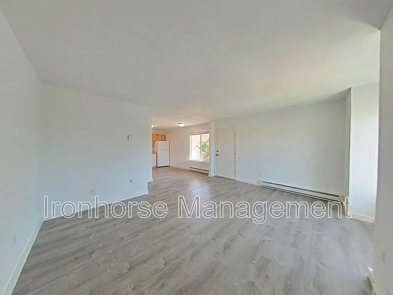 119 S 15th Ave #3 — Photo 5