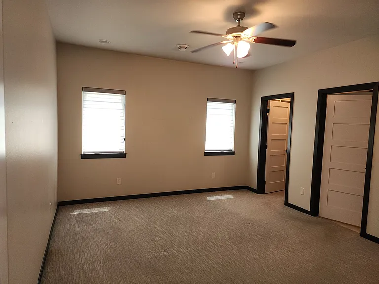 4515 S Dubuque Ave — Photo 5