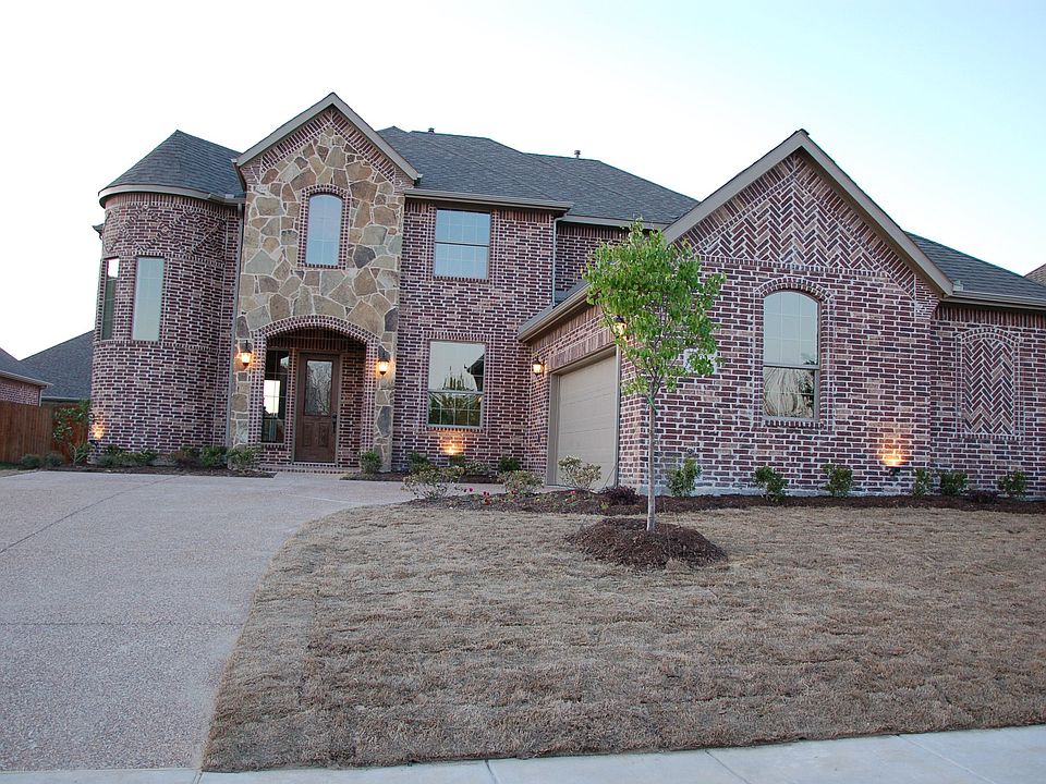1st image of 302 Parke Lake Dr