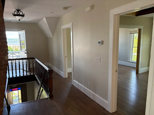 54 N Broadway #3 — Photo 10