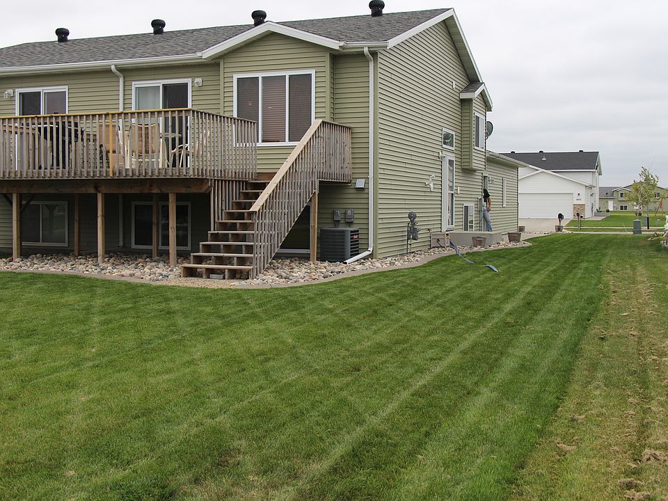 1st image of 4440 15th St S