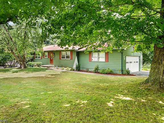 5th image of 2080 Bentley Dr