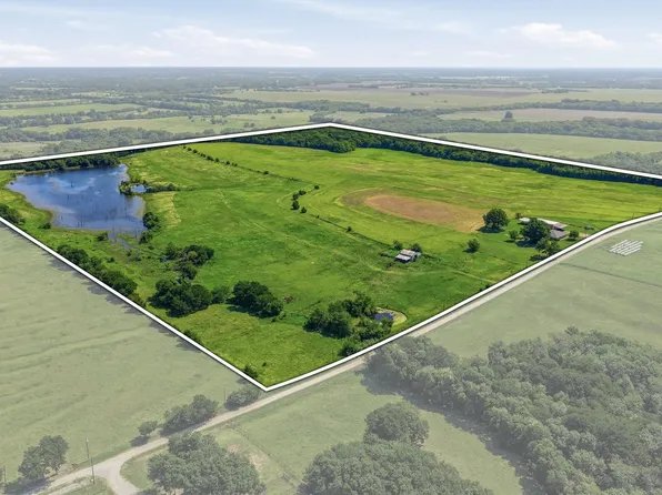 976 County Road 4070, Ector, TX 75439