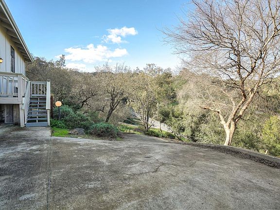 5th image of 17895 Woodland Ave