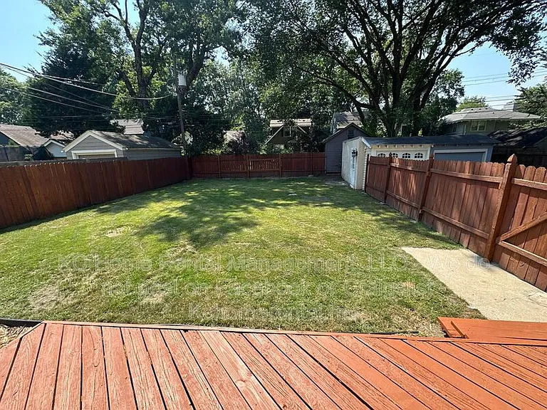 7208 Jefferson St — Photo 36