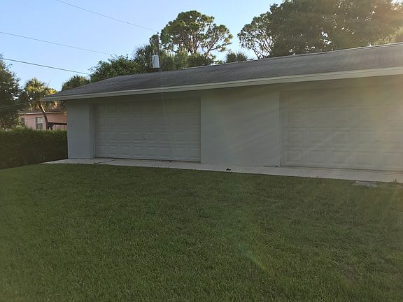 4 car detached garage