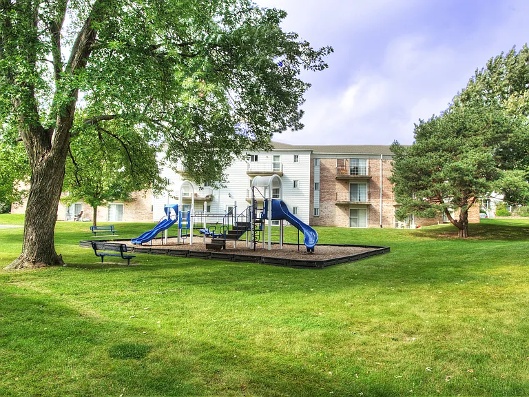 Harrisburg Square Apartments — Photo 17
